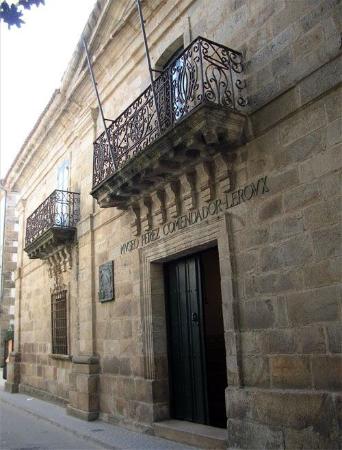 Imagen Palacio de los Dávila y Jardín de Roger Lecourtier y Museo Pérez Comendador-Leroux